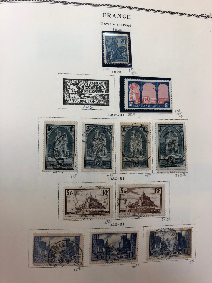 FRANCE – LOVELY COLLECTION IN BROWN SCOTT ALBUM – 426621