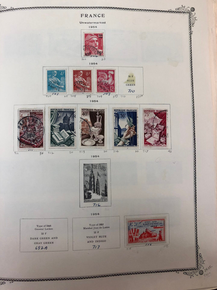 FRANCE – LOVELY COLLECTION IN BROWN SCOTT ALBUM – 426621