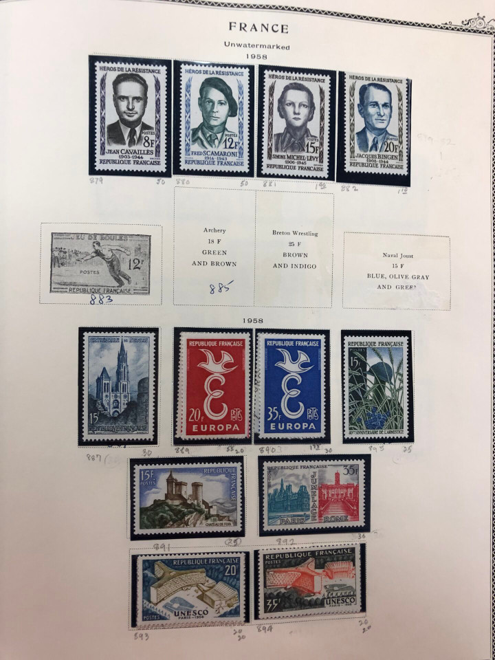 FRANCE – LOVELY COLLECTION IN BROWN SCOTT ALBUM – 426621