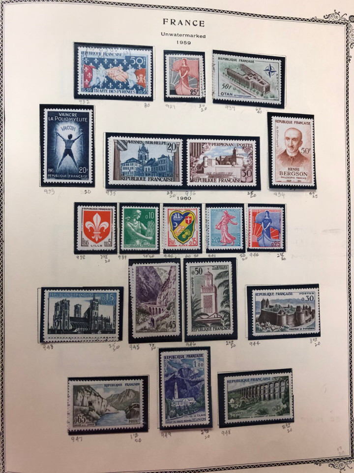 FRANCE – LOVELY COLLECTION IN BROWN SCOTT ALBUM – 426621