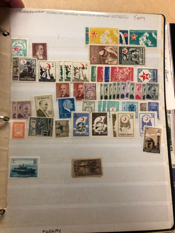 DIVERSE MINT INTERNATIONAL SELECTION OF THOUSANDS – 425421