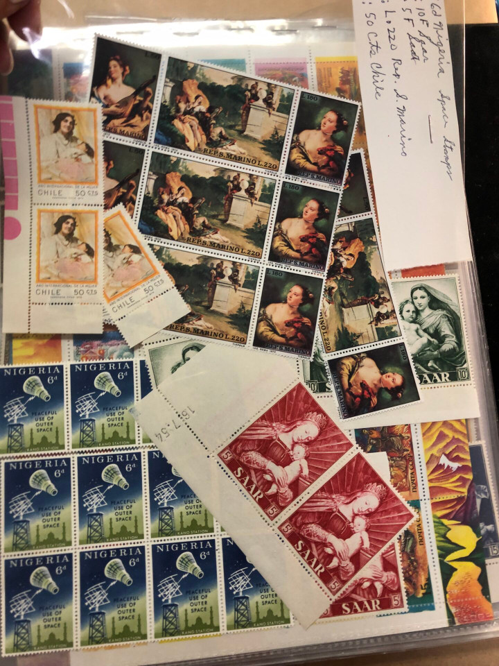 DIVERSE MINT INTERNATIONAL SELECTION OF THOUSANDS – 425421