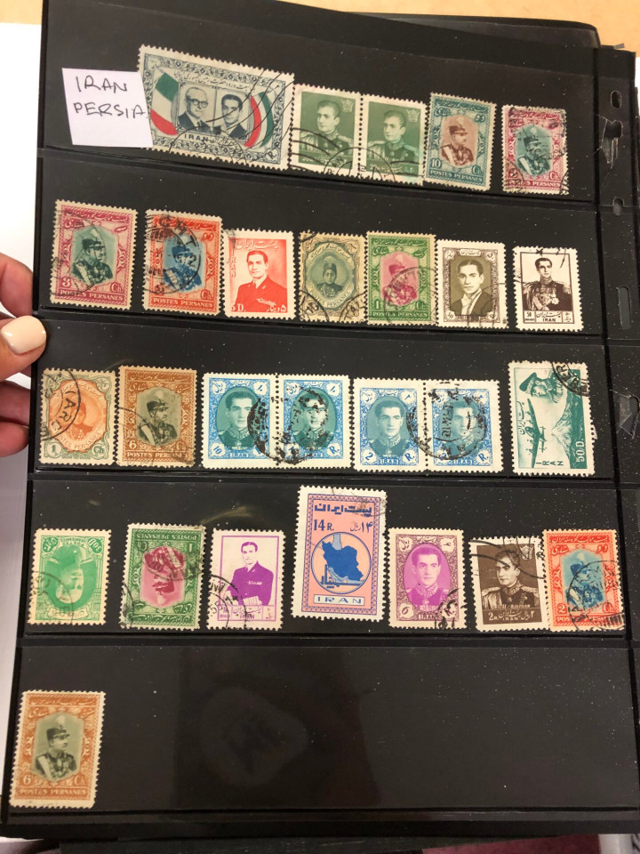 AN AMUSING INTERNATIONAL SELECTION – 425417