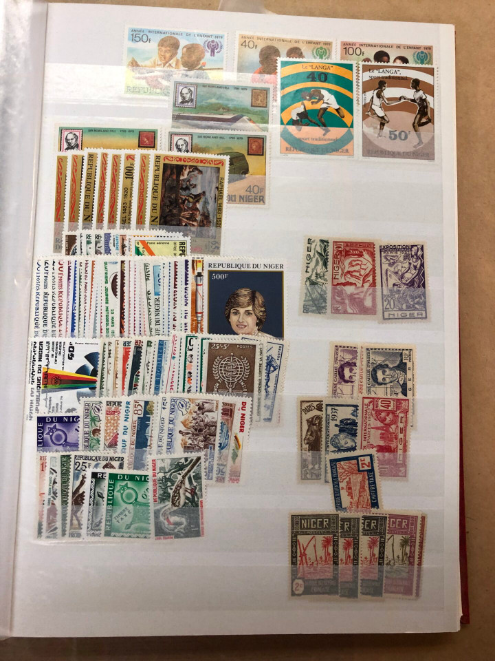 MINT NH INTERNATIONAL SELECTION – 426578