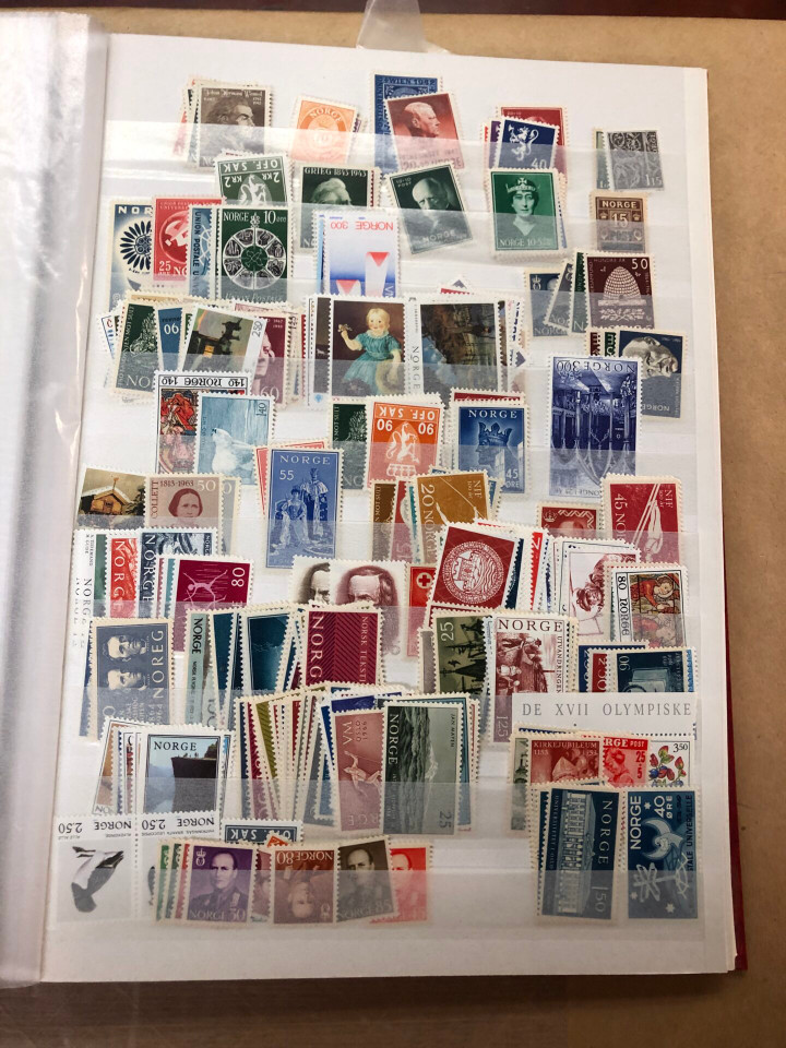 MINT NH INTERNATIONAL SELECTION – 426578