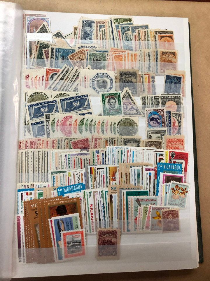 LATIN AMERICA MINT INTERNATIONAL SELECTION – 425366