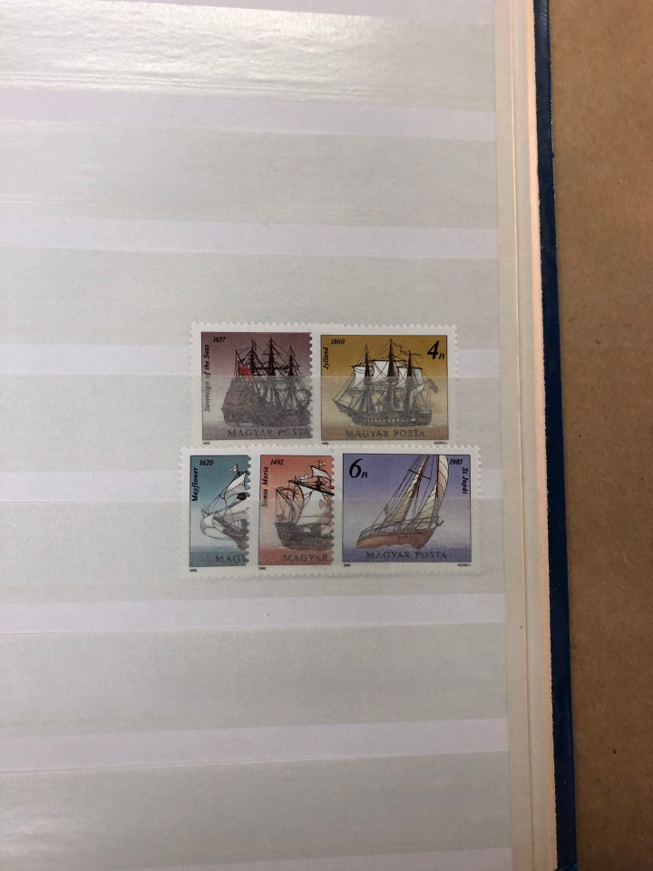 CZECHOSLOVAKIA – MINT NEVER HINGED SELECTION – 426572