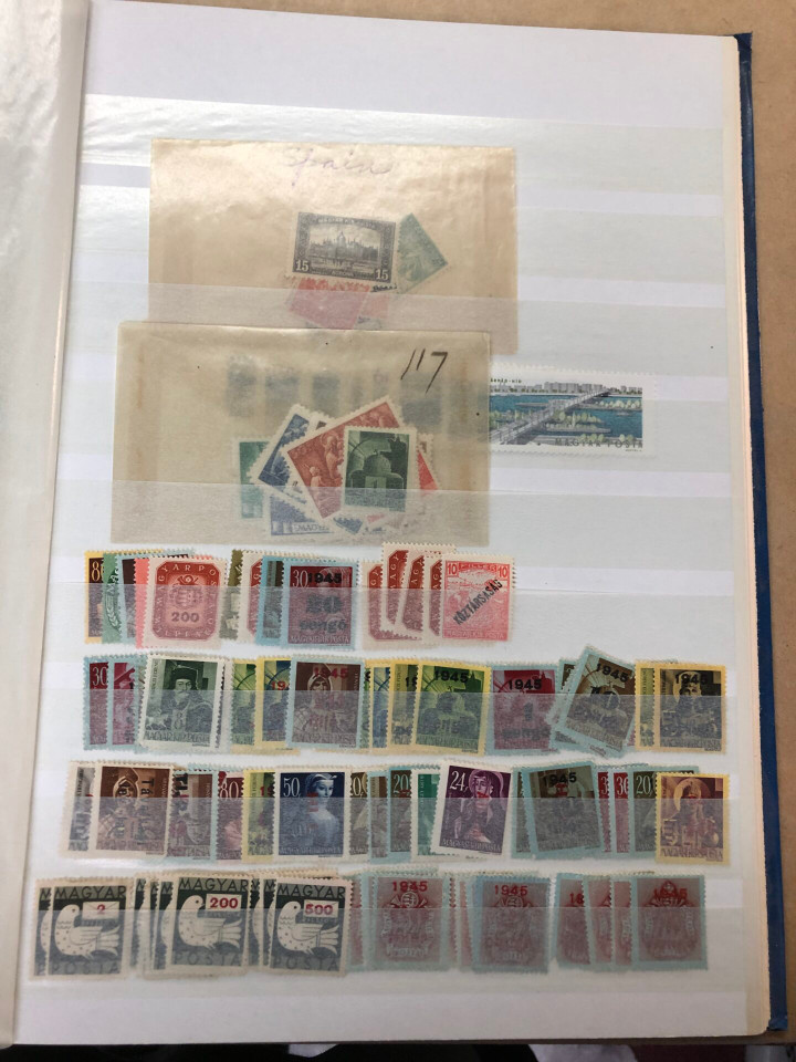 CZECHOSLOVAKIA – MINT NEVER HINGED SELECTION – 426572