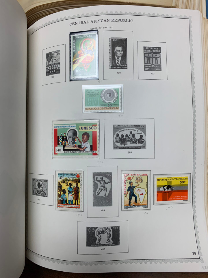 INTERNATIONAL COLLECTION – ALGERIA TO HUNGARY IN TWO MASSIVE VOLUMES – 426500