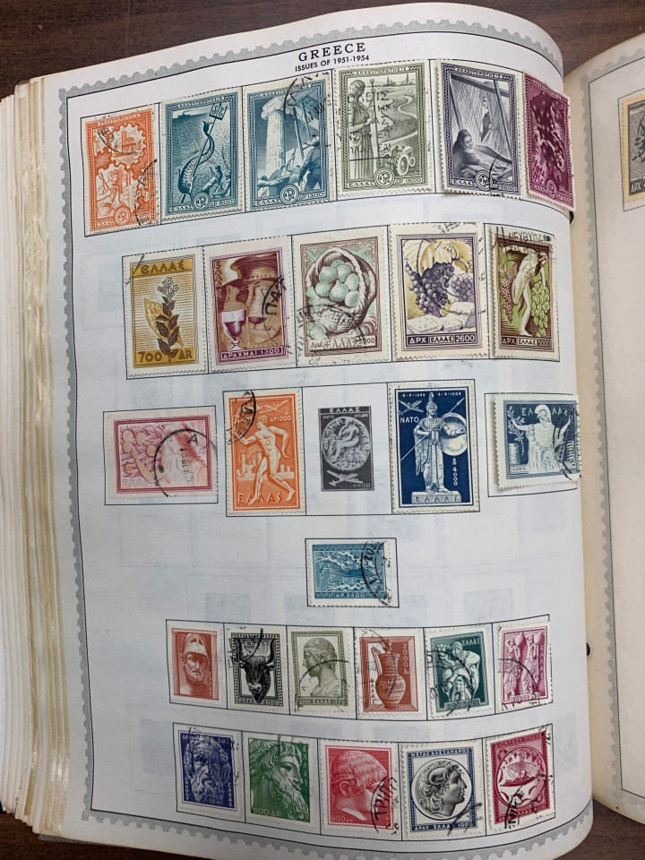 INTERNATIONAL COLLECTION – ALGERIA TO HUNGARY IN TWO MASSIVE VOLUMES – 426500