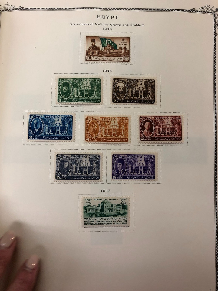 INTERNATIONAL COLLECTION IN A PAIR OF SCOTT ALBUMS – 425264