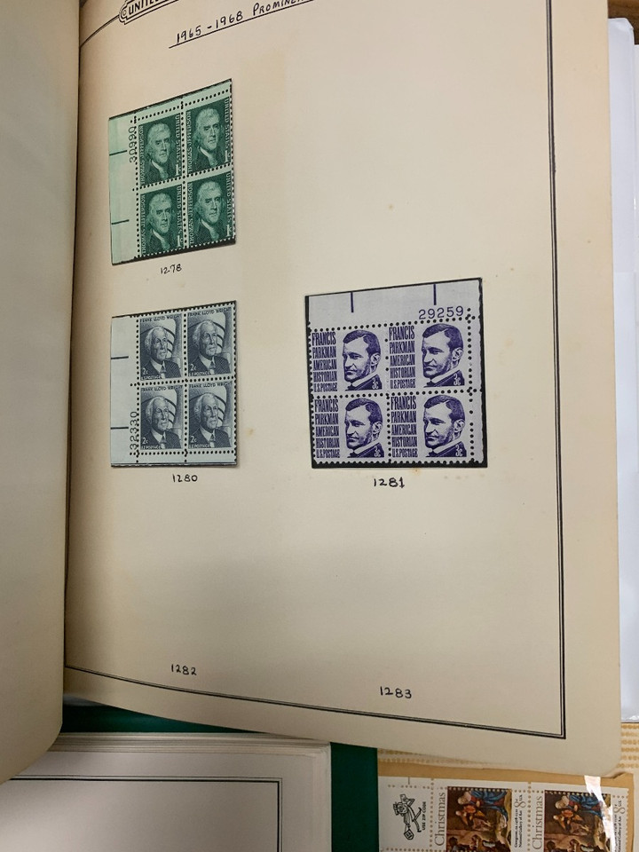 UNITED STATES – 423898