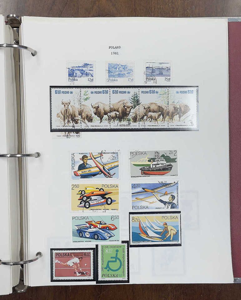 POLAND 1918-2002 Collection – 900327