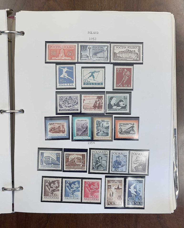 POLAND 1918-2002 Collection – 900327