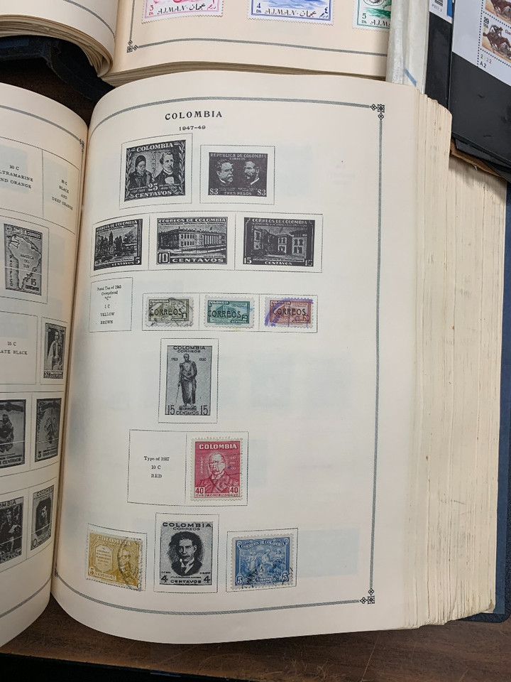 US & WORLDWIDE COLLECTION IN 3 LARGE CARTONS – 425079