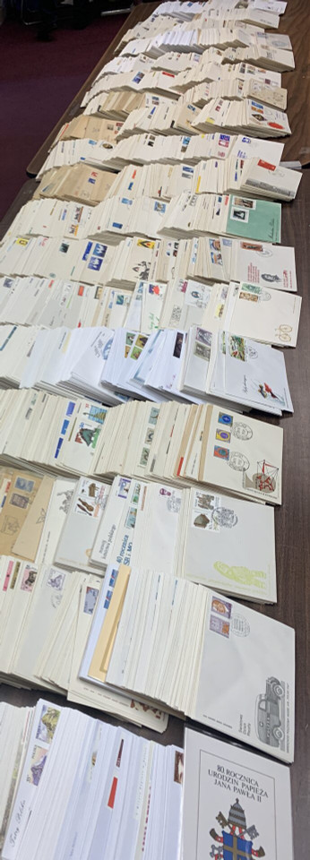 POLAND – SPECIALIST COLLECTION OF FIRST DAY COVERS 1945-2000  – 426517