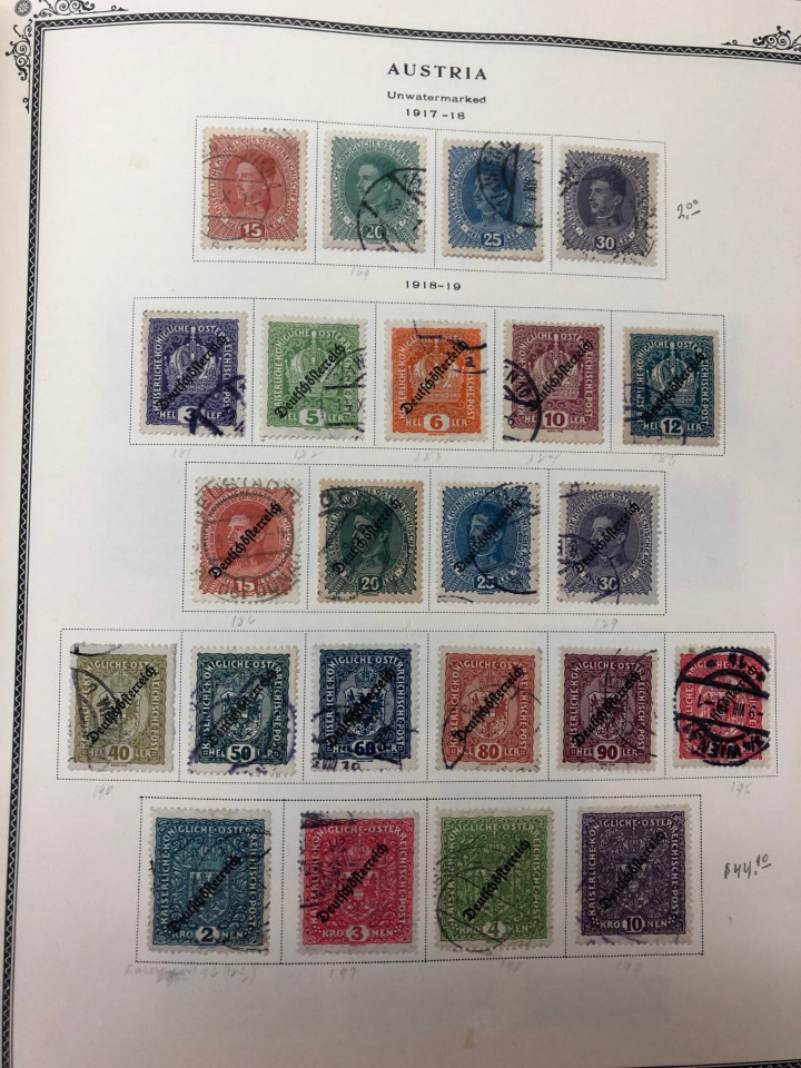 AUSTRIA – COLLECTION 1850-1990s IN SCOTT SPECIALTY ALBUM – 426611
