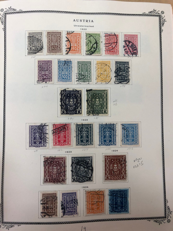 AUSTRIA – COLLECTION 1850-1990s IN SCOTT SPECIALTY ALBUM – 426611