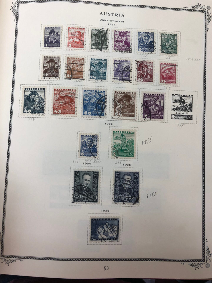 AUSTRIA – COLLECTION 1850-1990s IN SCOTT SPECIALTY ALBUM – 426611