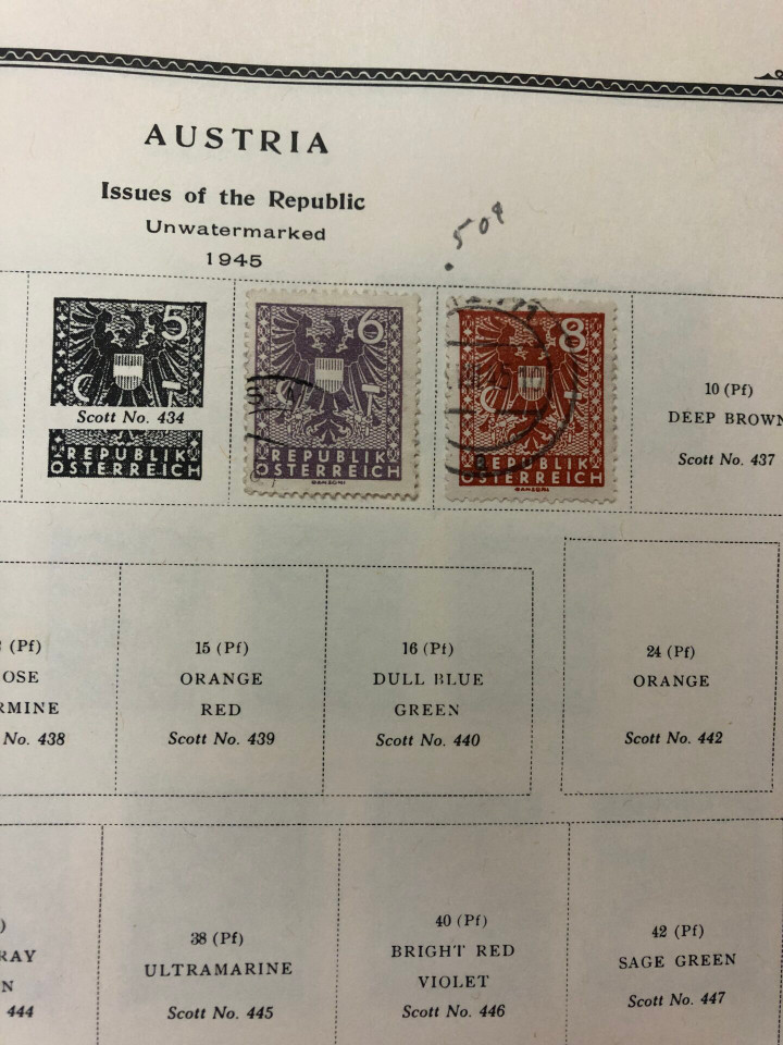 AUSTRIA – COLLECTION 1850-1990s IN SCOTT SPECIALTY ALBUM – 426611