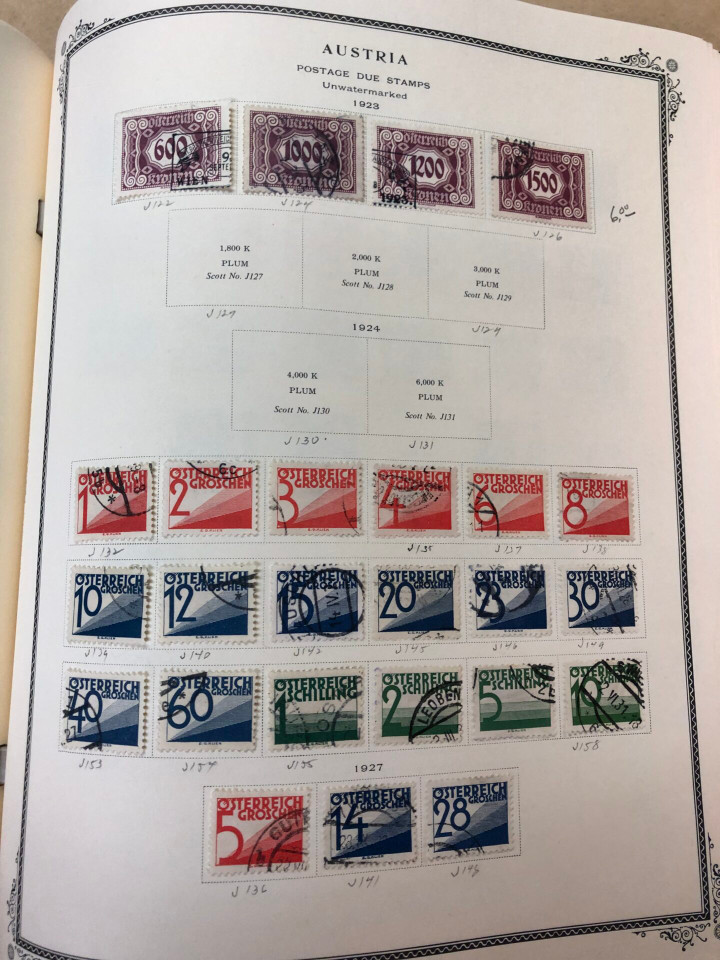 AUSTRIA – COLLECTION 1850-1990s IN SCOTT SPECIALTY ALBUM – 426611