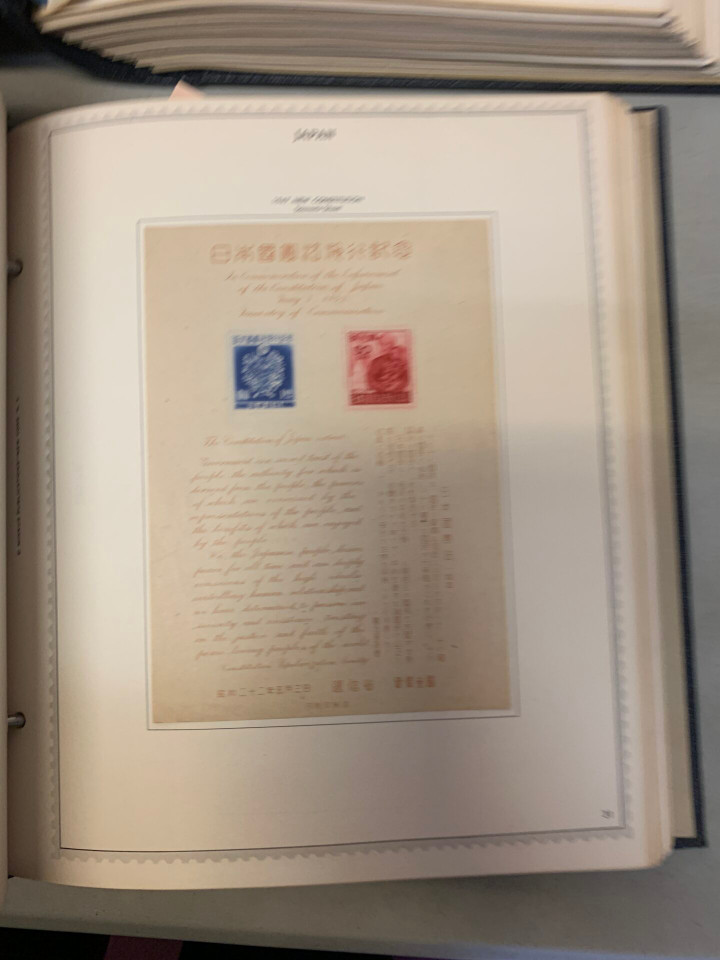 COLLECTION OF 16 SPECIALTY ALBUMS – 426323