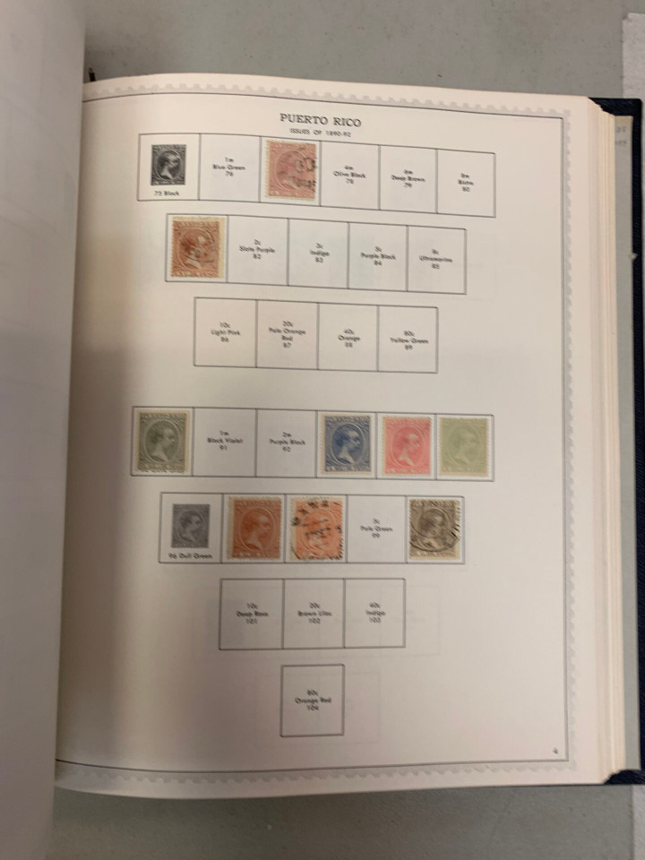 COLLECTION OF 16 SPECIALTY ALBUMS – 426323