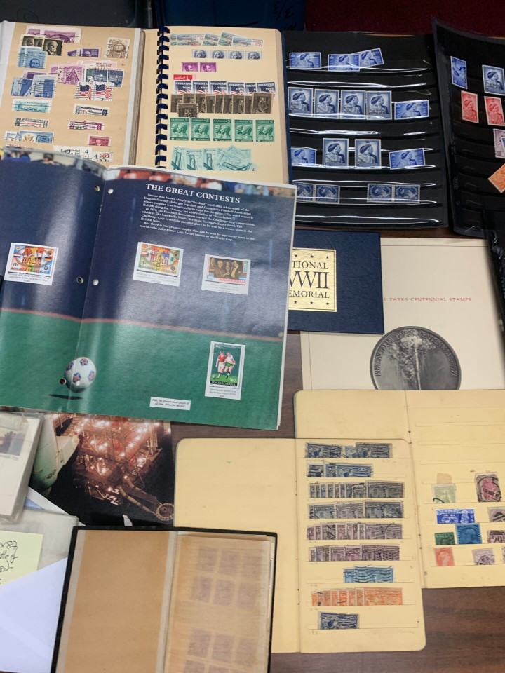 US & INTERNATIONAL – Two Large Cartons, Silver Wedding Set, Several Hundred FDCs, Mid-Century – 426344