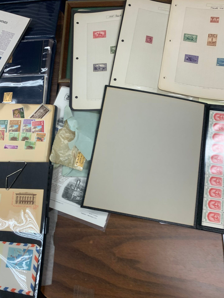 US & INTERNATIONAL TAIL END SELECTION – TWO LARGE CARTONS – 426344