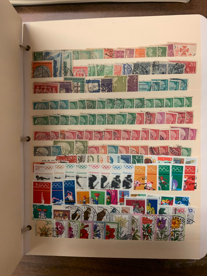 GROUPING OF NATIONAL COLLECTIONS – 29 VOLUMES! – 426370