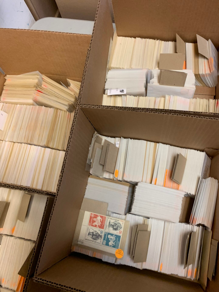 GARGANTUAN INTERNATIONAL SELECTION – 6 LARGE CARTONS – 426271