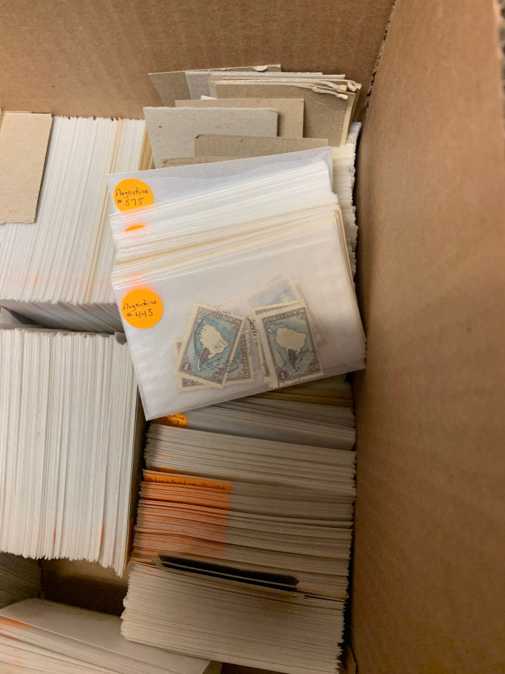 GARGANTUAN INTERNATIONAL SELECTION – 6 LARGE CARTONS – 426271