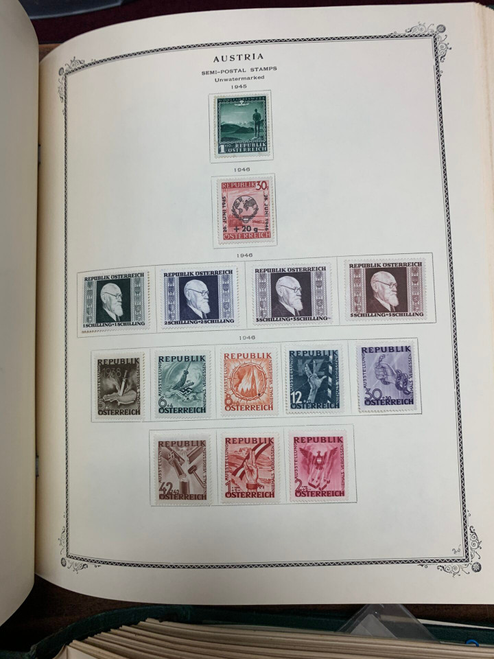 INTERNATIONAL COLLECTION – 9 SCOTT SPECIALTY ALBUMS – 425989