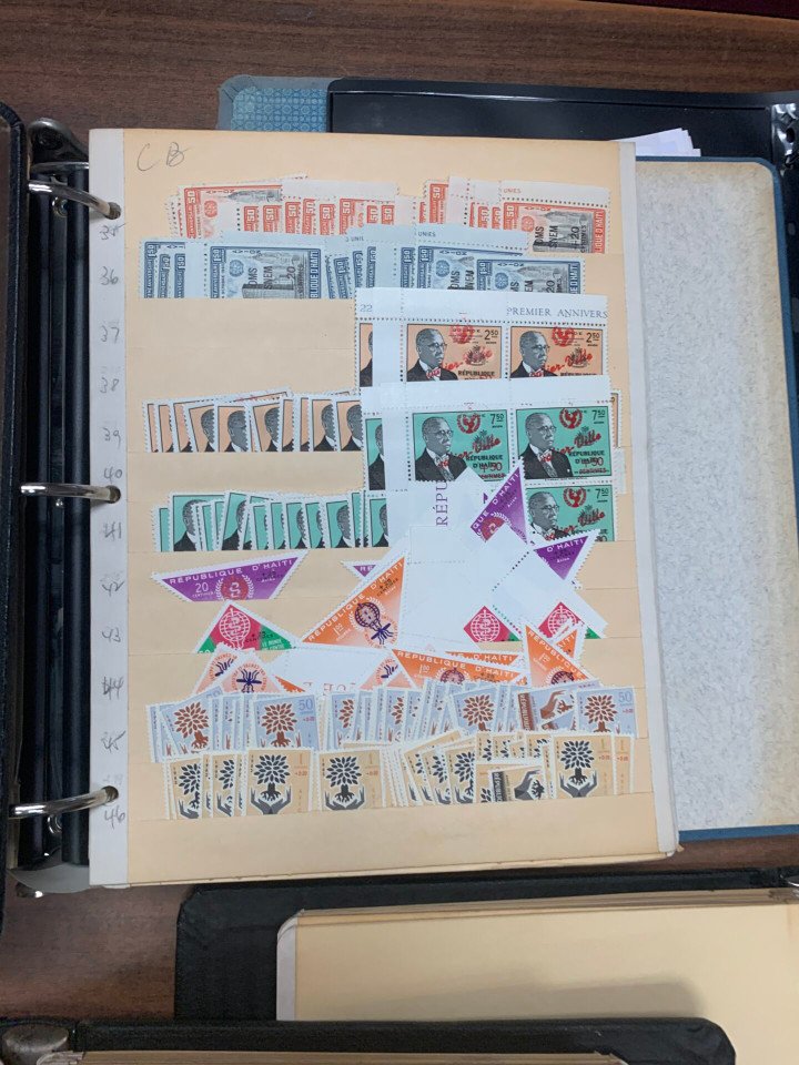 MASSIVE INTERNATIONAL SELECTION OF THOUSANDS – 426042