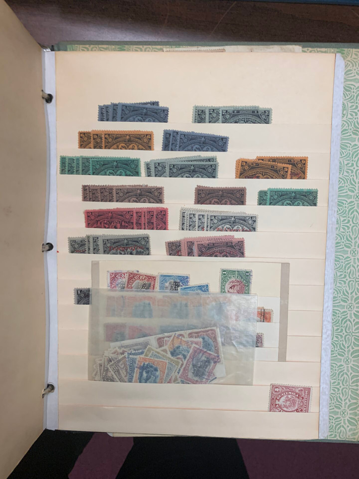 MASSIVE INTERNATIONAL SELECTION OF THOUSANDS – 426042