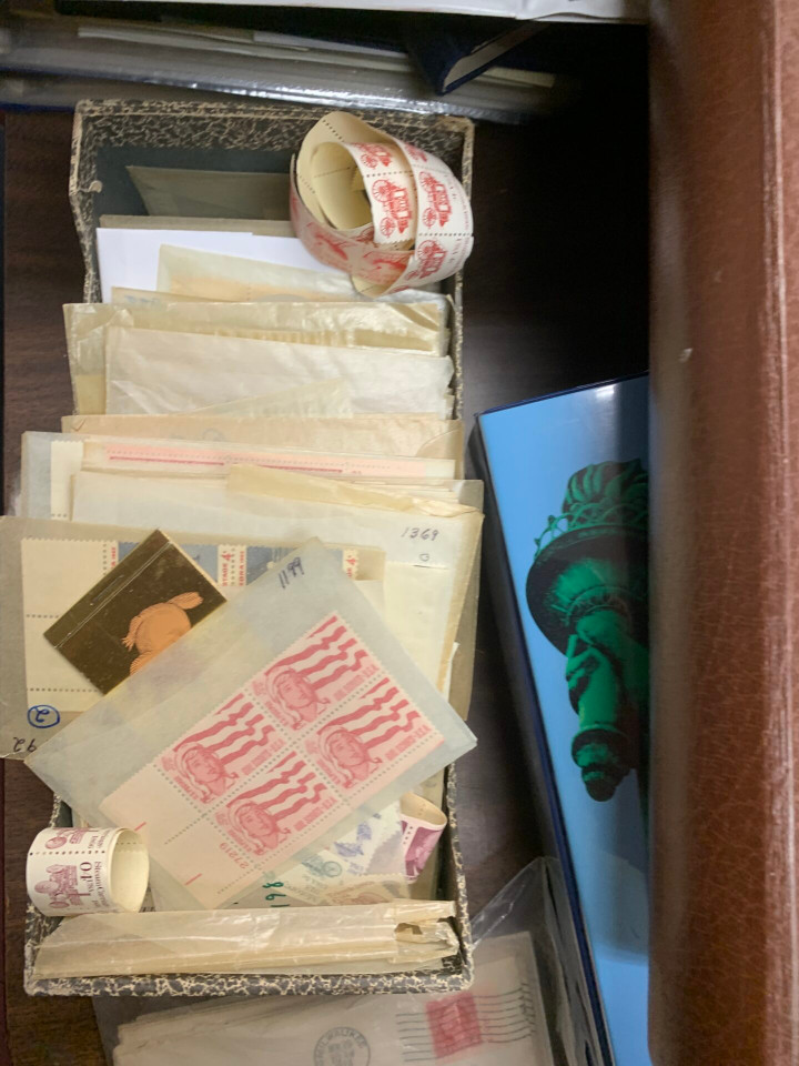 UNITED STATES – 7 LARGE CARTONS OF US – 426051