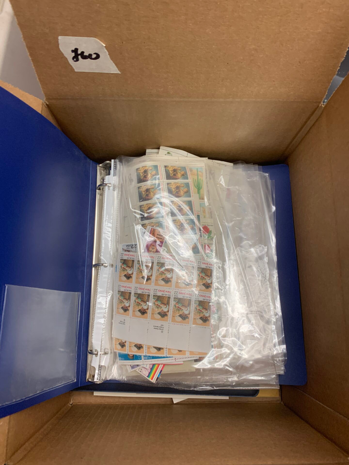 INTERNATIONAL GROUPING WITH LOTS OF USA AND POSTAGE! – 426044