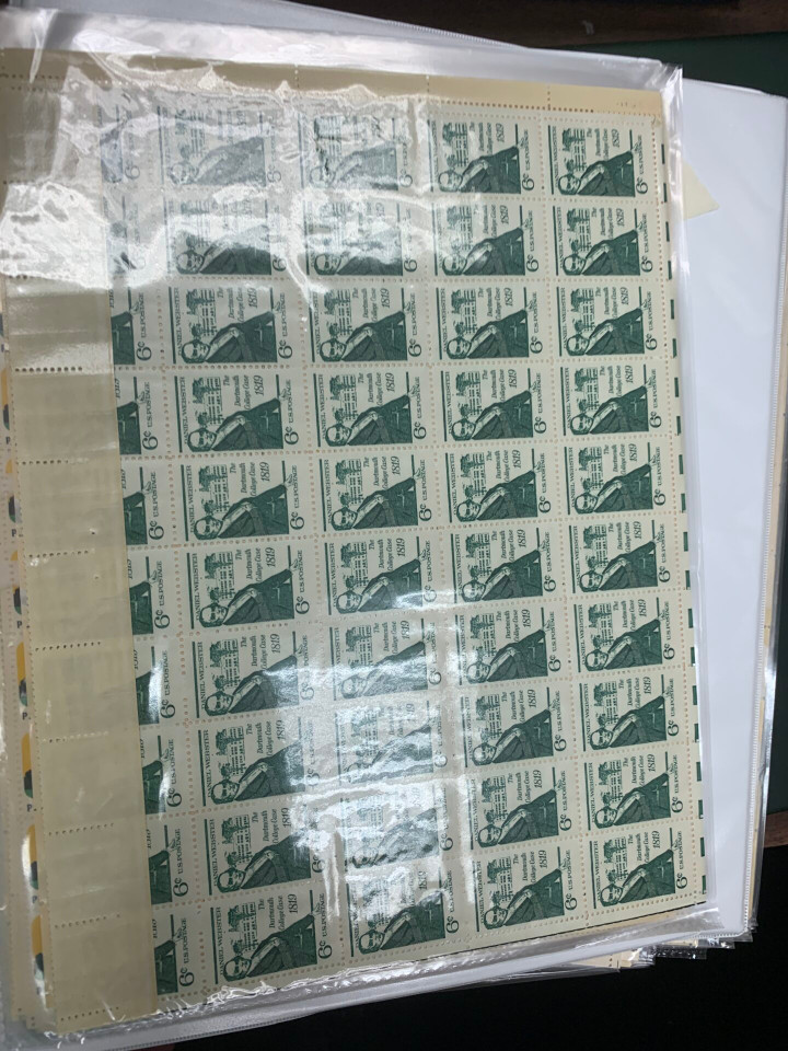 INTERNATIONAL GROUPING WITH LOTS OF USA AND POSTAGE! – 426044