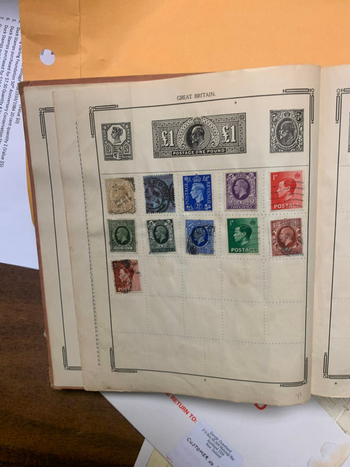 INTERNATIONAL GROUPING WITH LOTS OF USA AND POSTAGE! – 426044