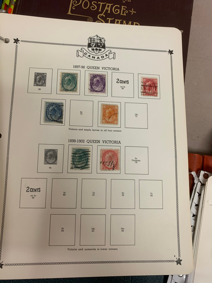 INTERNATIONAL SELECTION OF THOUSANDS INCLUDING TRIO OF VINTAGE SCOTT ALBUMS – 426038