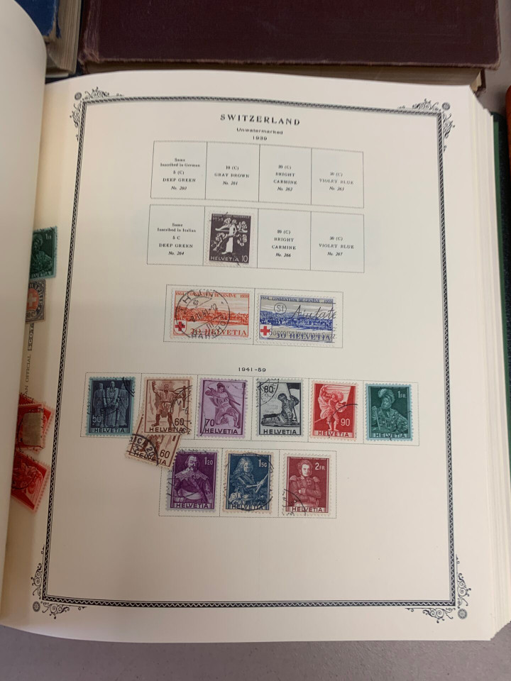 INTERNATIONAL SELECTION OF THOUSANDS INCLUDING TRIO OF VINTAGE SCOTT ALBUMS – 426038