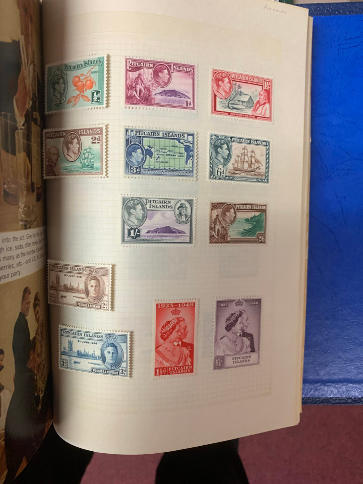 INTERNATIONAL TAIL END SELECTION IN THREE LARGE CARTONS – 426053