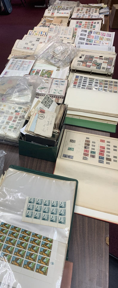 INTERNATIONAL SELECTION – 3 Large Cartons, Over 100,000 Stamps, Twenty Volumes, Very Low Duplication – 426085