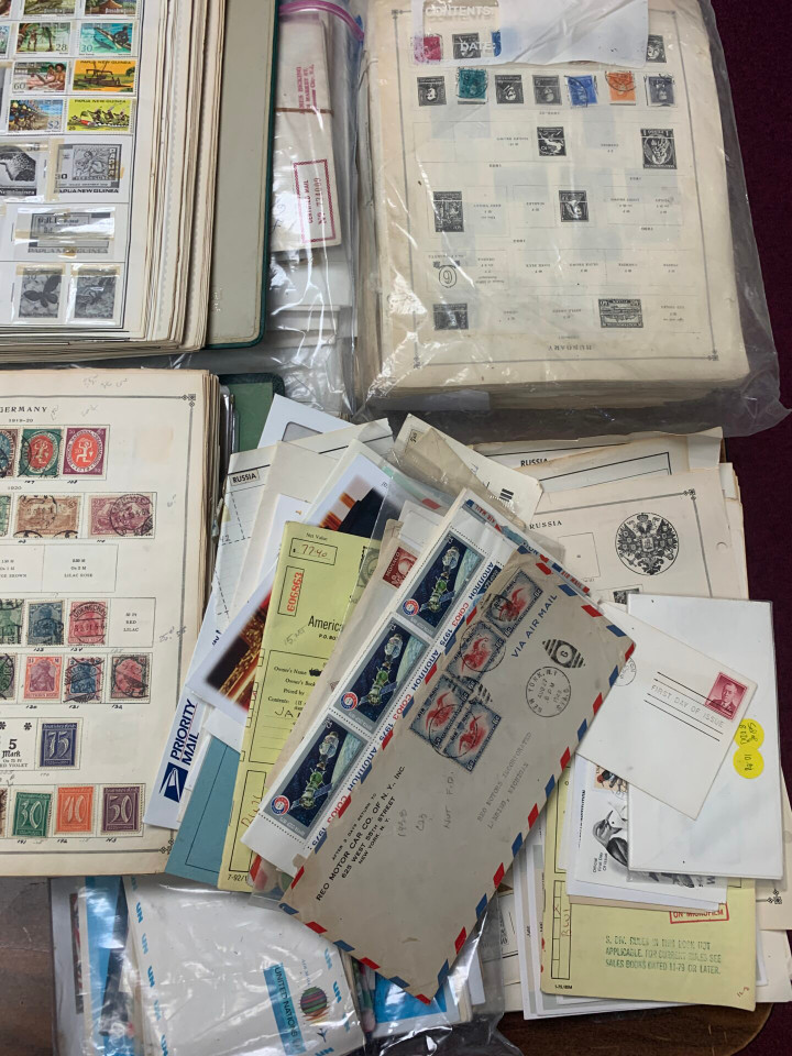 INTERNATIONAL SELECTION – 3 Large Cartons, Over 100,000 Stamps, Twenty Volumes, Very Low Duplication – 426085