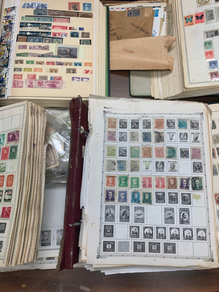 INTERNATIONAL SELECTION IN 3 LARGE CARTONS – 426085