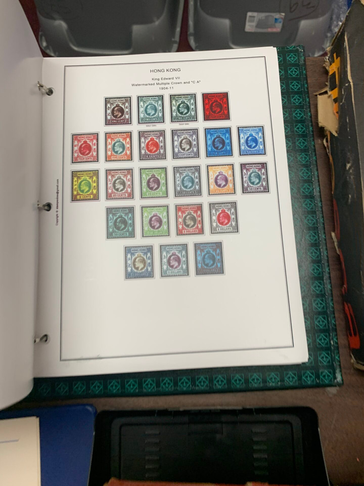 END OF YEAR CLEAR-OUT! – INTERNATIONAL SELECTION IN 4 LARGE CARTONS – 426121