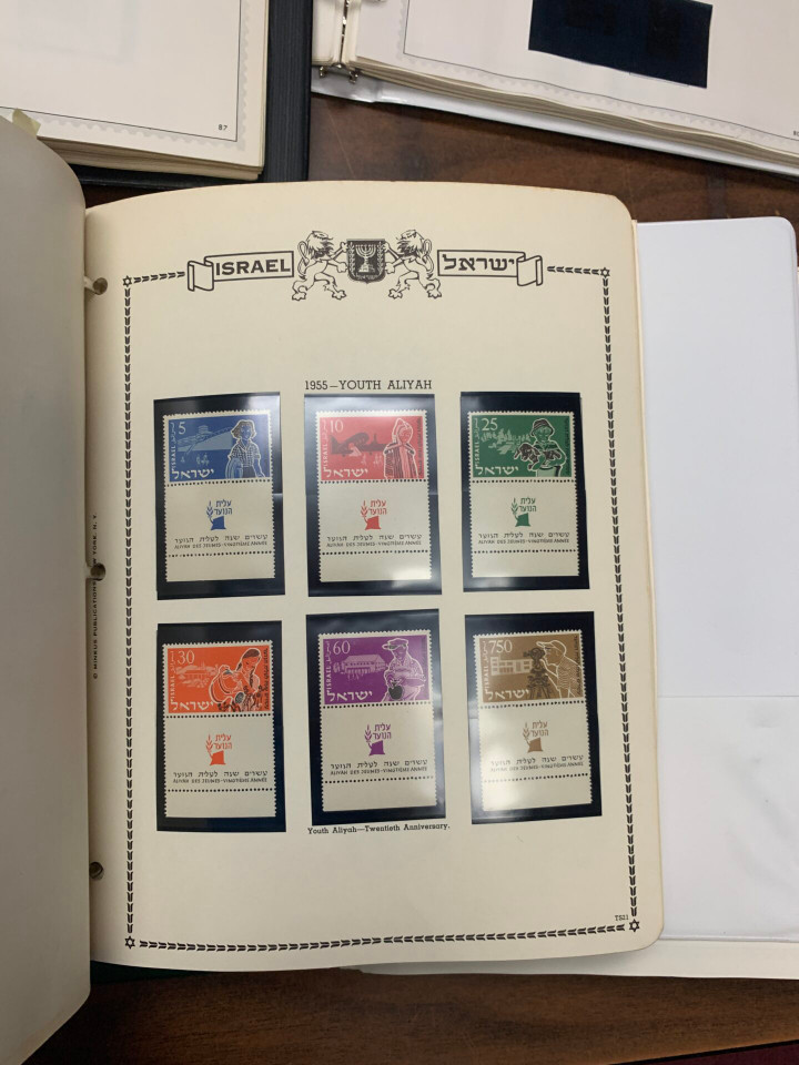 END OF YEAR CLEAR-OUT! – INTERNATIONAL SELECTION IN 3 LARGE CARTONS – 426528