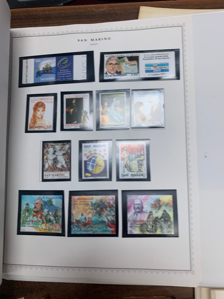 END OF YEAR CLEAR-OUT! – INTERNATIONAL SELECTION IN 3 LARGE CARTONS – 426528