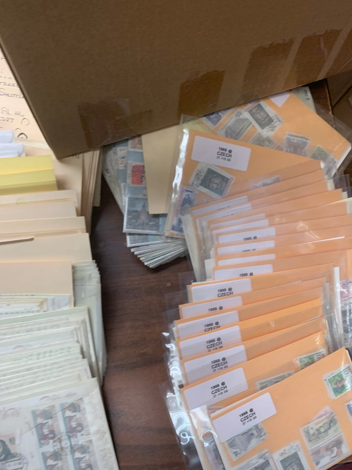 POLAND & CENTRAL EUROPE – 15 HUGE CARTONS – 426139