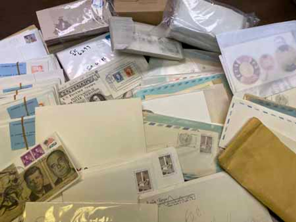 MINT UN, US FDC AND MINT POSTAL STATIONERY LOT - 900214